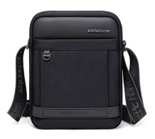 ARCTIC HUNTER τσάντα ώμου K00162 με θήκη tablet αδιάβροχη 4.62L μαύρη