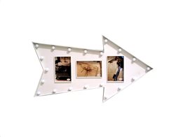 Πλαστική Κορνίζα 67x37x3cm Μοντέρνα Σύνθεση σε Σχήμα Βέλος με LED για 3 Φωτογραφίες σε Λευκό χρώμα