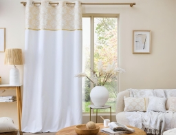 Douceur d'intérieur  Κουρτίνα Mέτριας Σκίασης Majestia με κρίκους και διαστάσεις 140x240cm