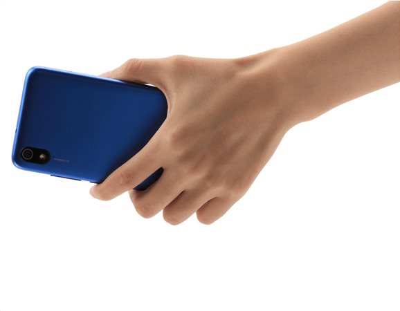 5.45" HD+ Πλήρους μεγέθους οθόνη