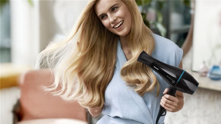 Ισχύς 2100W για γρήγορο στέγνωμα 