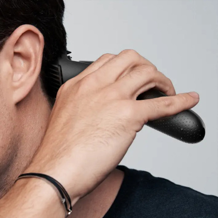 Κούρεμα μαλλιών