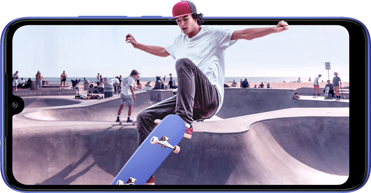 6,26" HD+ καθηλωτική οθόνη με notch τύπου σταγόνας