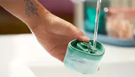 Αποσπώμενο δοχείο νερού 100ml για εύκολο γέμισμα