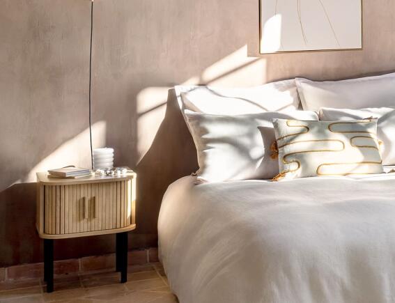 Κομοδίνο Colva Atmosphera με διαστάσεις 40x40x53cm