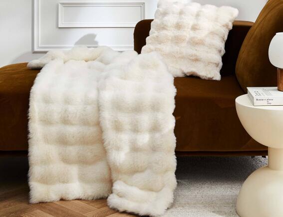 Douceur d'intérieur  Κουβέρτα Mounty με εσωτερική επένδυση fleece και διαστάσεις 125x150cm - White