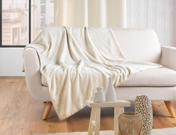 Douceur d'intérieur Κουβέρτα Wooly  με επένδυση fleece και διαστάσεις 180x220cm - White