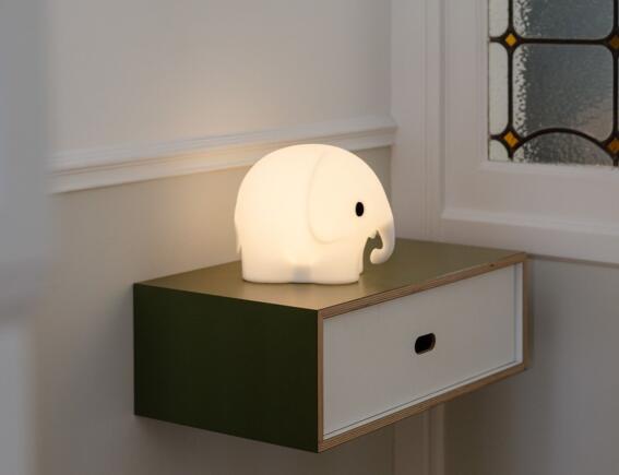 Mr Maria Επιτραπέζιο Φωτιστικό Ελέφαντας Rena First Light  με διαστάσεις 15x18cm