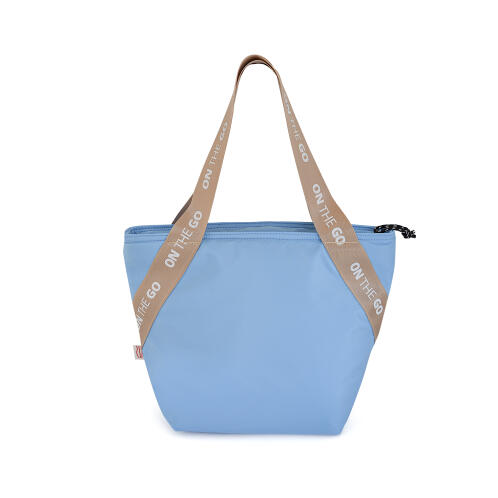Iris Barcelona Τσαντάκι Ισοθερμικό Lunchbag Tote On The Go Light Blue
